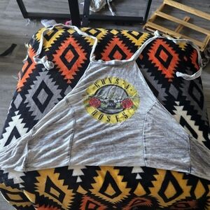 Forever 21 Gray Graphic Crop Top